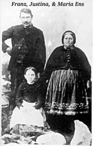 JPG Pic of Franz,
            Justina, Maria Ens (1890?) [CLICK FOR LARGER]