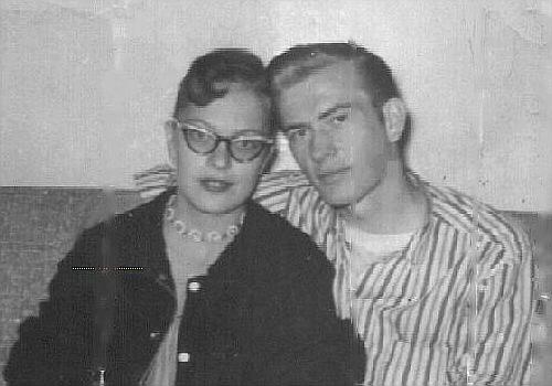 JPG pic of Mom & Dad
                    as young couple